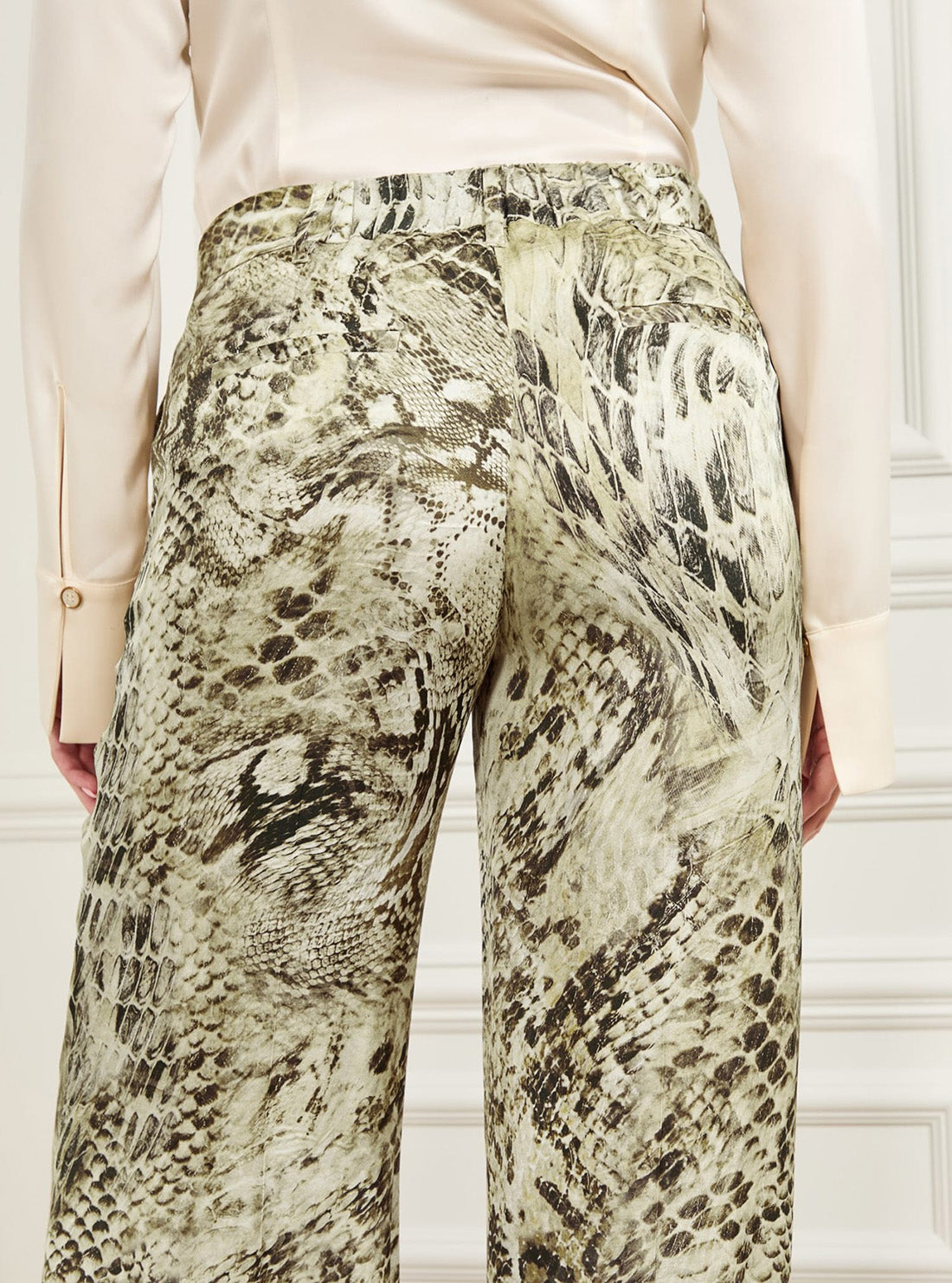 GUESS Marciano Skin Print Giselle Straight Pant 5GGB017298A Detail Back View_2