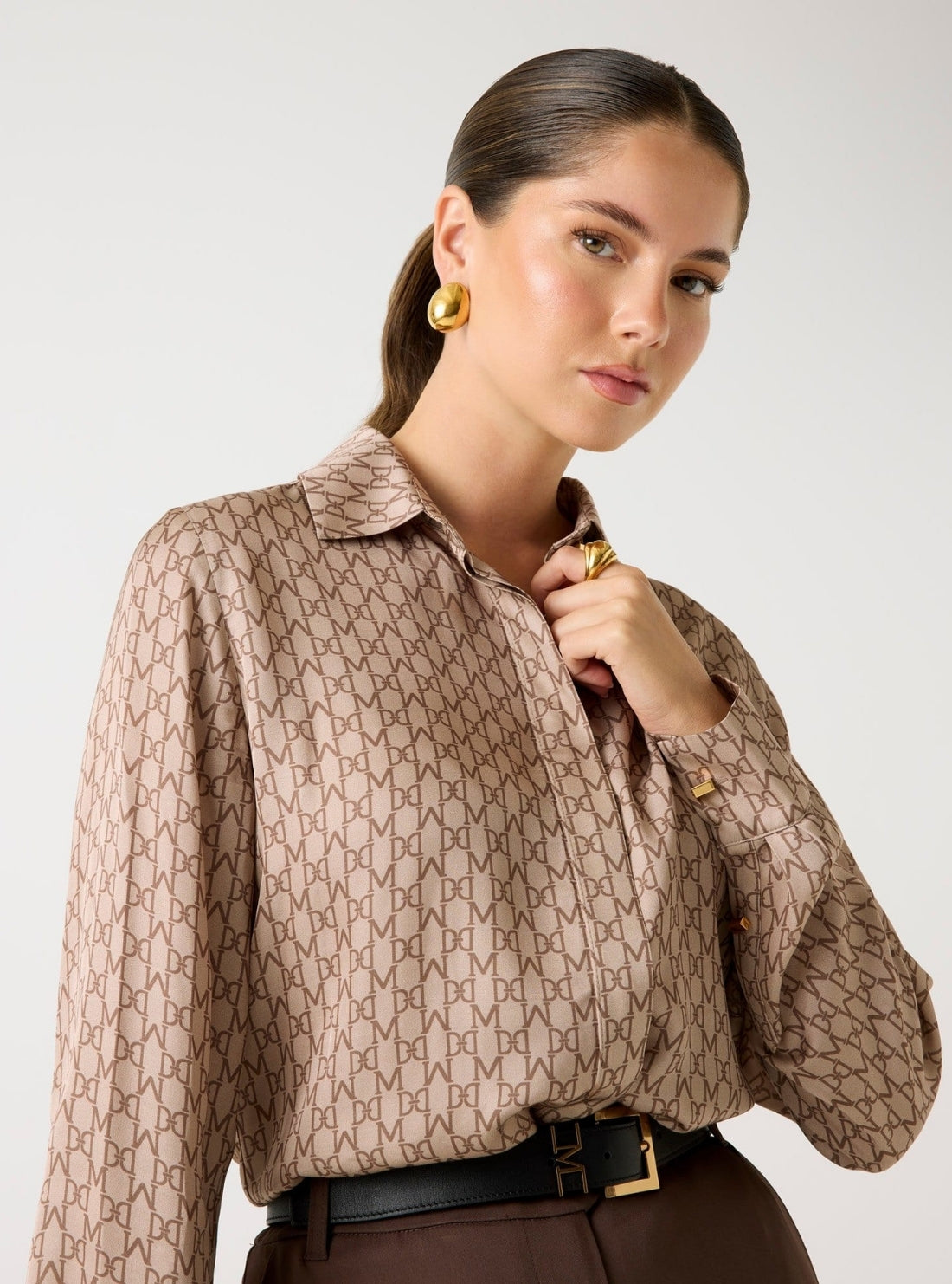 GUESS Eco Marciano Beige Melissa Logo Shirt 5GGH327298A Detail View