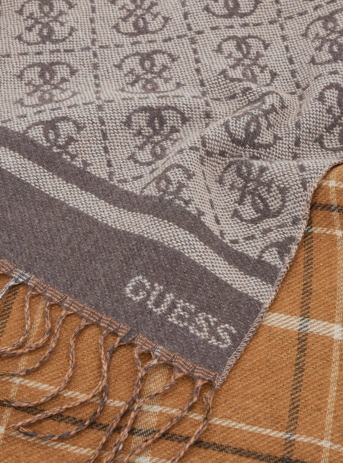 GUESS Mens Brown Logo Mito Scarf AM9432POL03 Detail View