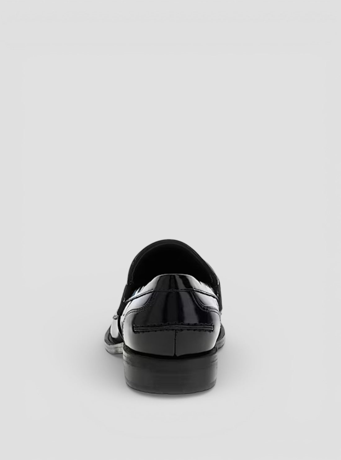 GUESS Womens Black Bevalee Loafers BEVALEE Back View