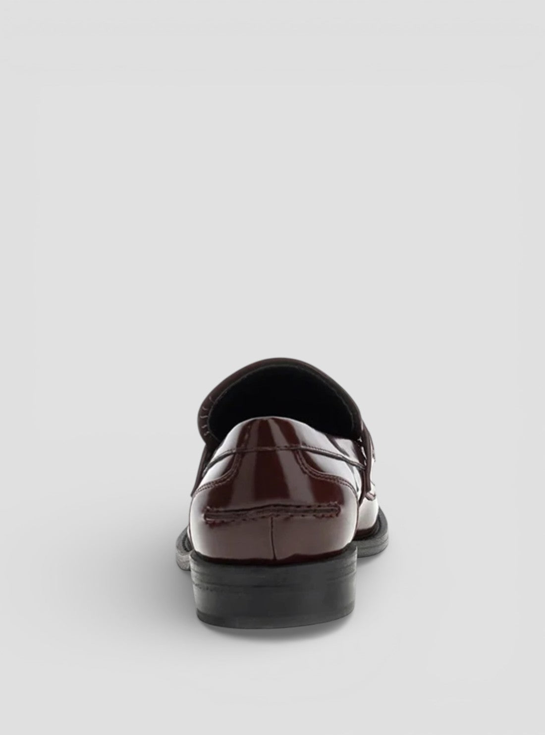 GUESS Womens Dark Red Bevalee Loafers BEVALEE Back View