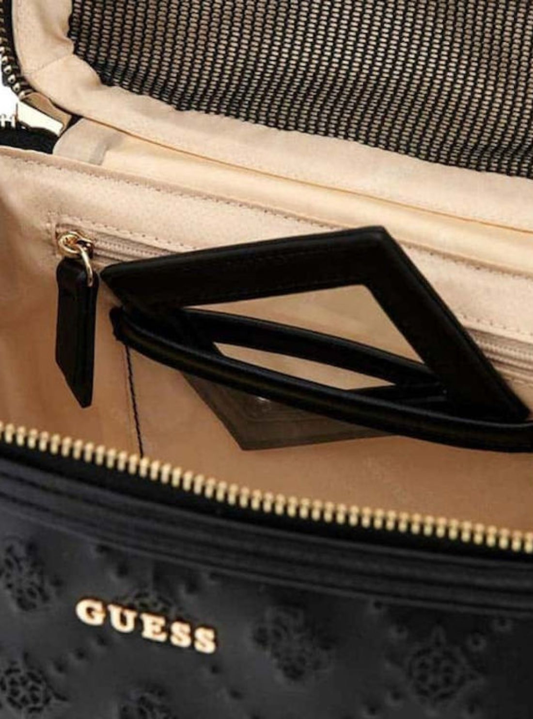 GUESS Accessories Black Logo Beauty Case BM7823P5335 Detail View