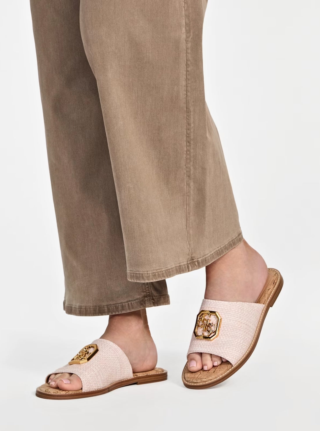 GUESS Womens Pink Graysie Flat Sandals GRAYSIE Detail View