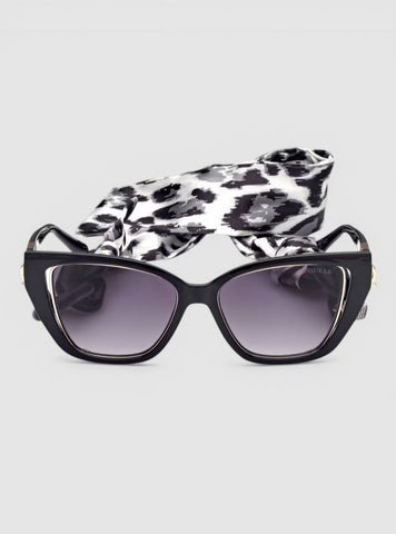 GUESS Accessories Black Rectangular Sunglasses GU781601B Front View