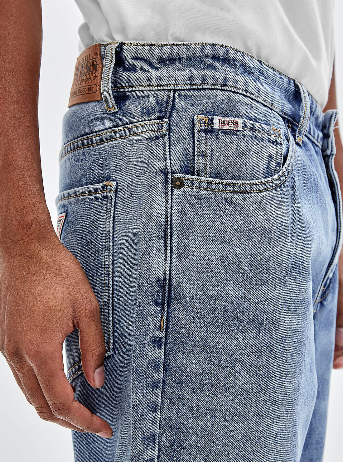 GUESS Men's Guess Originals Low Rise Kit Straight Leg Denim Jeans In Johnny Medium Wash M2BG51D4DP2 Close View