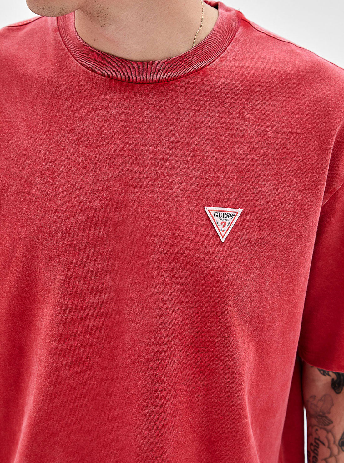 GUESS Men's Guess Originals Red Camp Logo T-Shirt M2RI35K9XF3 Front Detail View