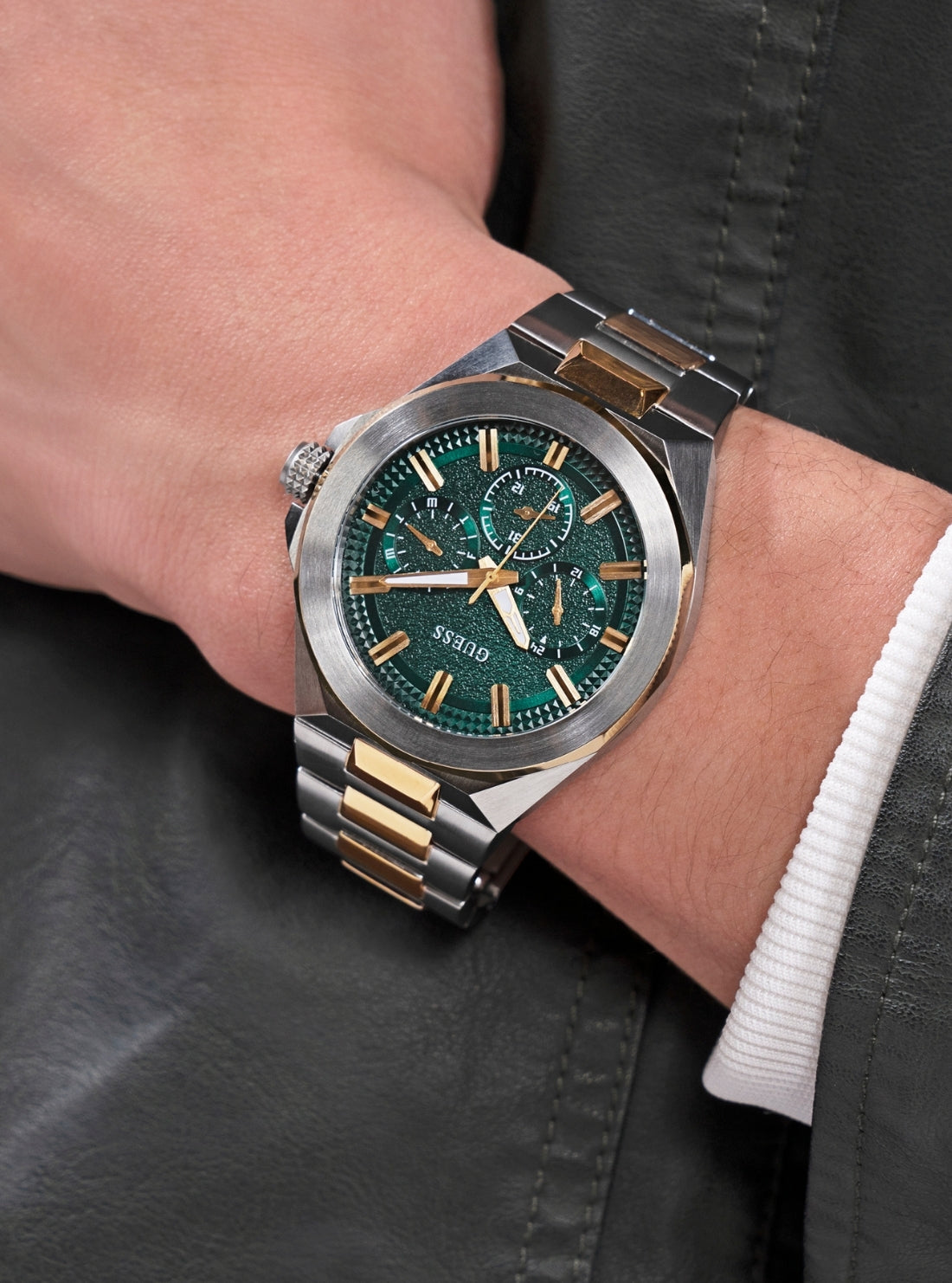 GUESS Accessories Gold Silver Dashboart Link Watch GW0798G3 Detail View