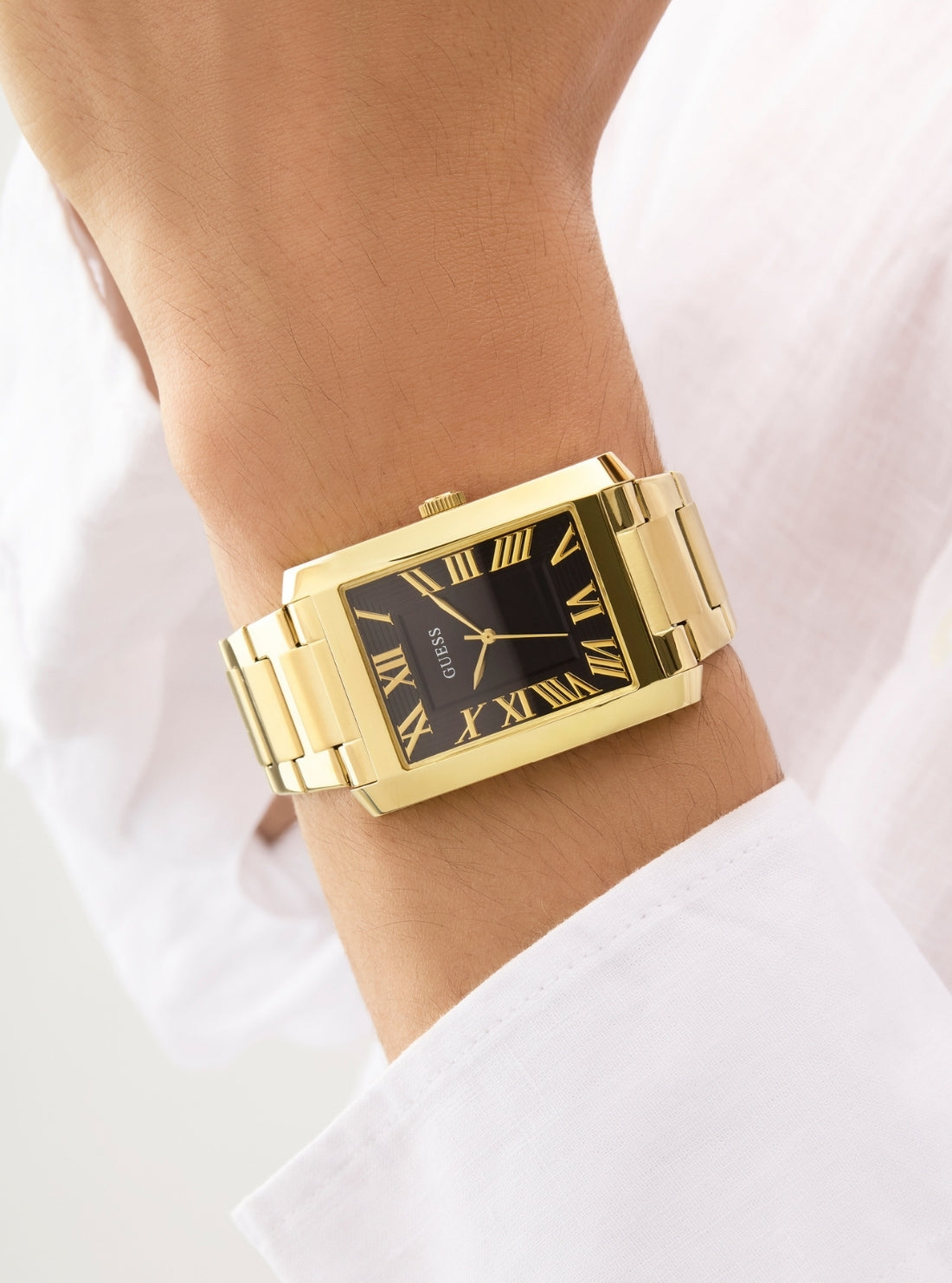 GUESS Accessories Gold Clyde Watch GW0896G2 Detail View