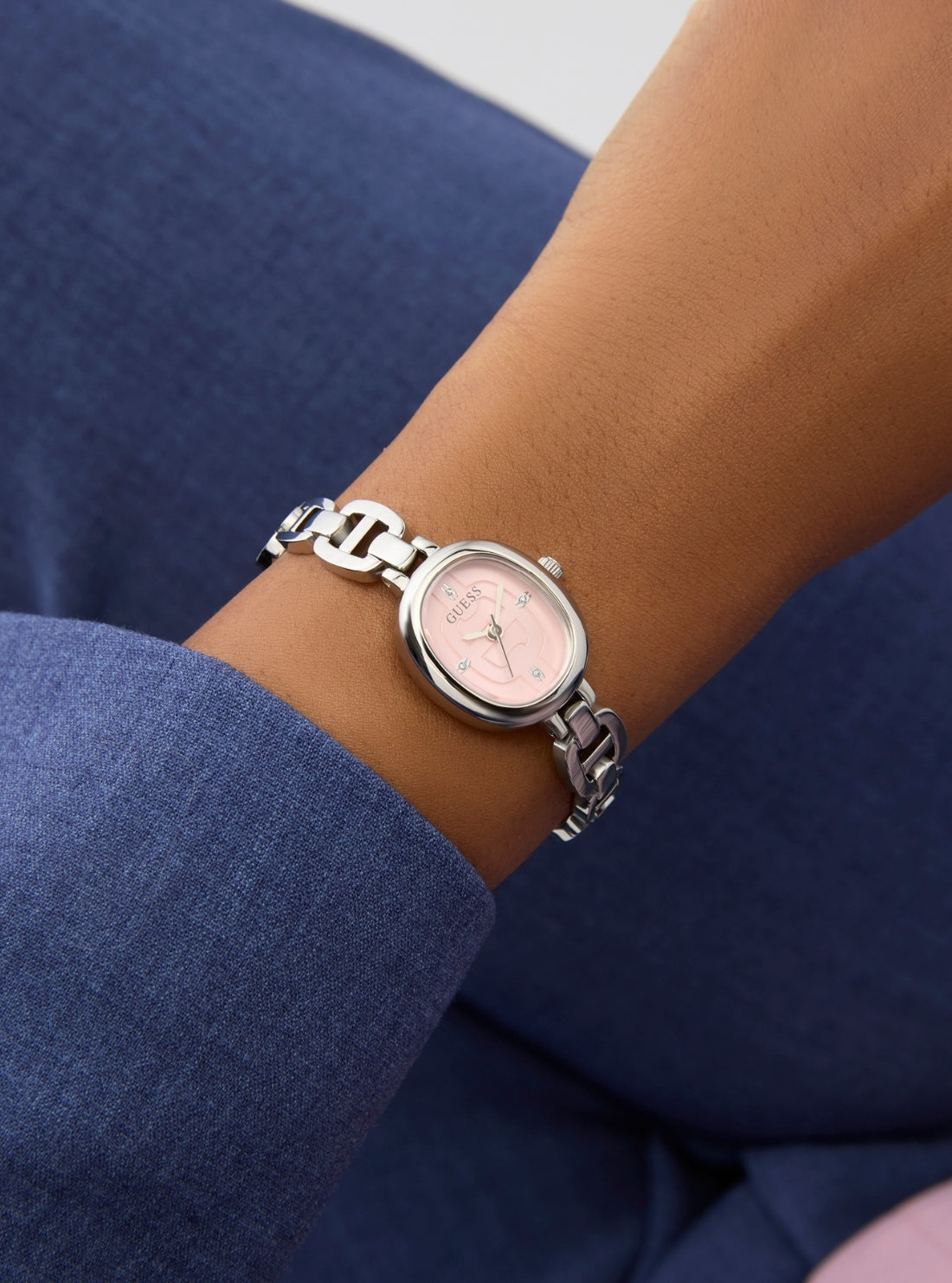 GUESS Accessories Silver Vivian Oval Link Watch GW0982L1  Detail View