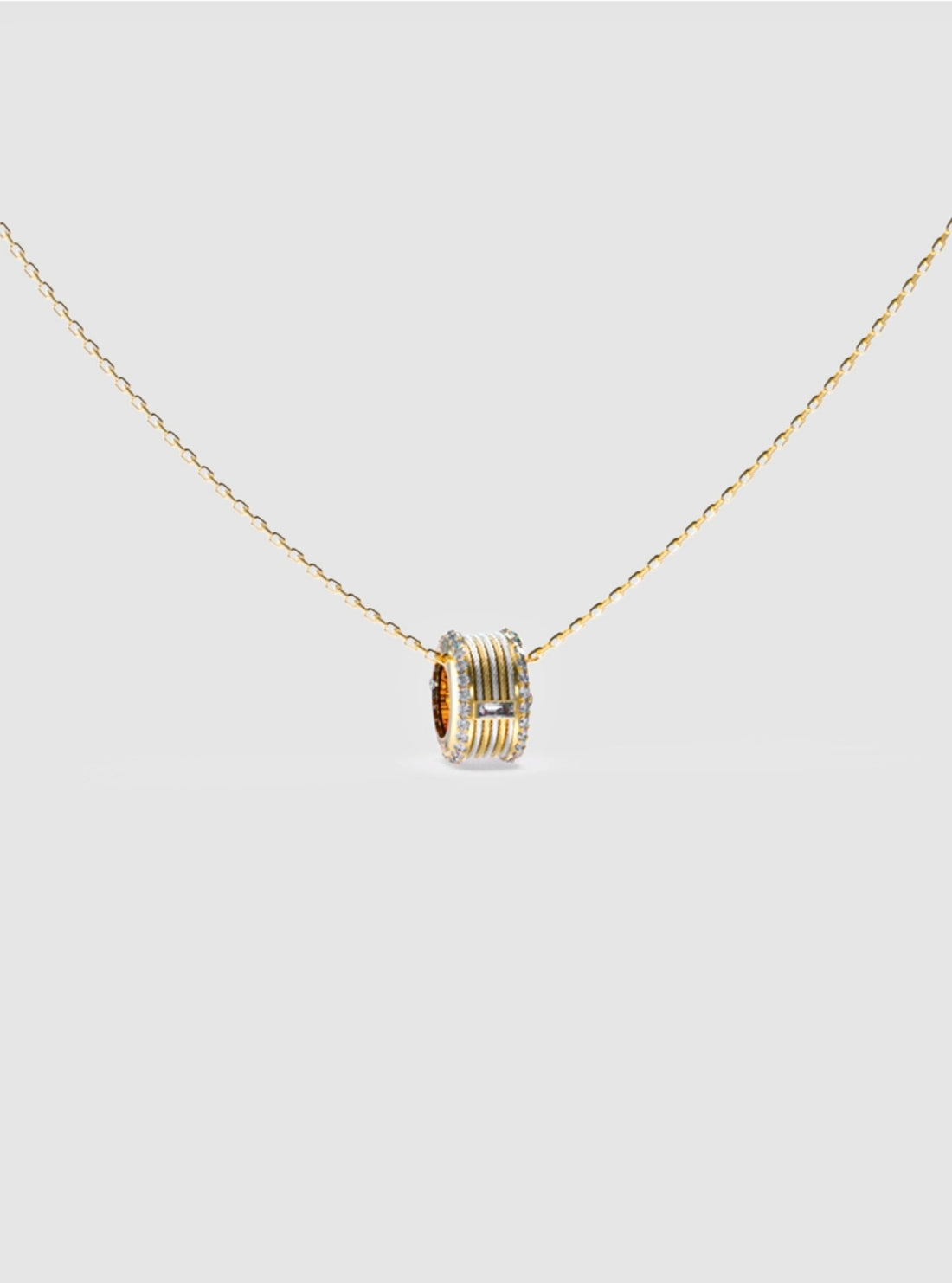 GUESS Accessories Gold Cable Circle Necklace JUBN05389JW Detail View