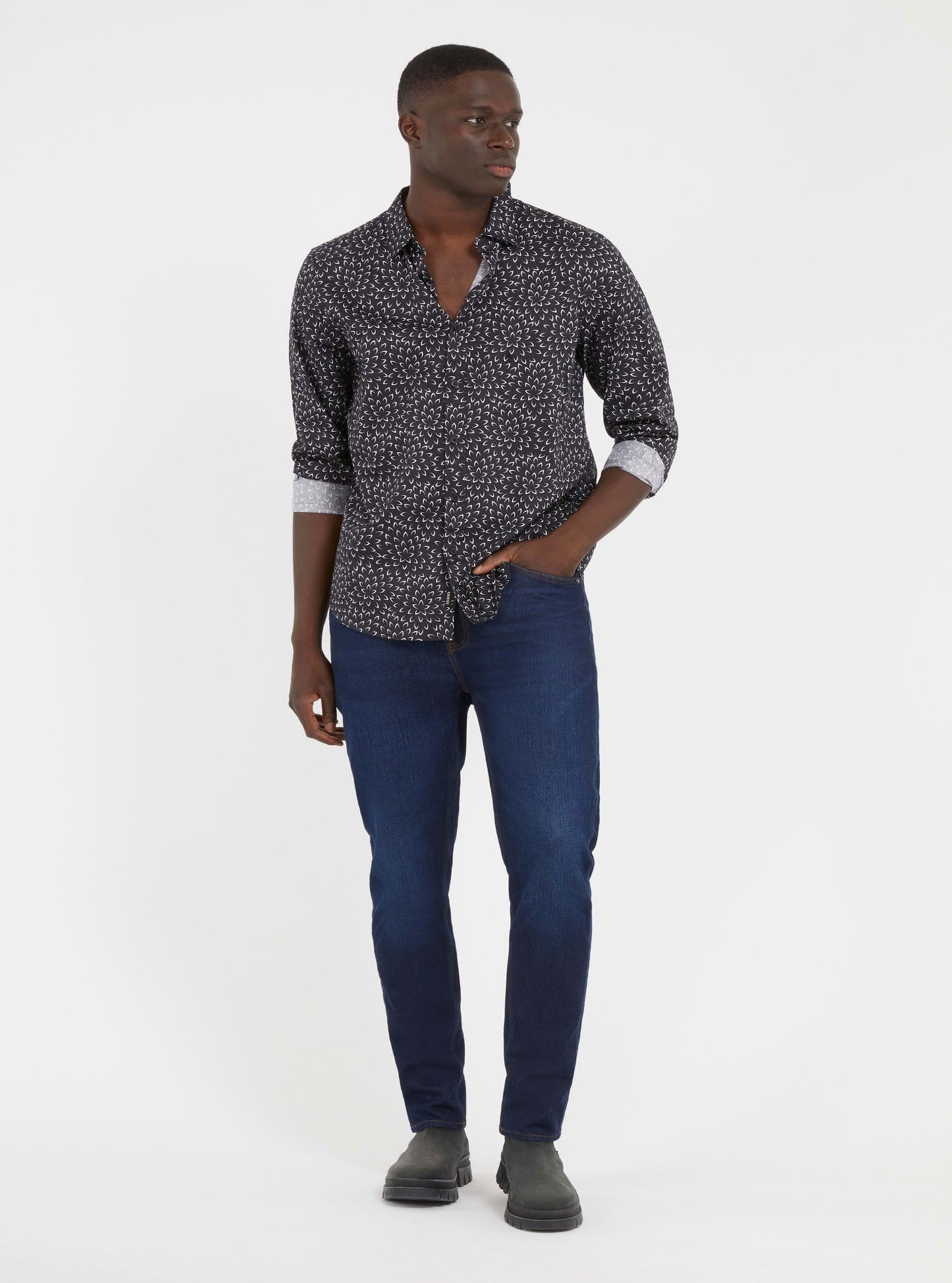 Black Floral Luxe Detached Shirt | GUESS Men's Apparel | full view