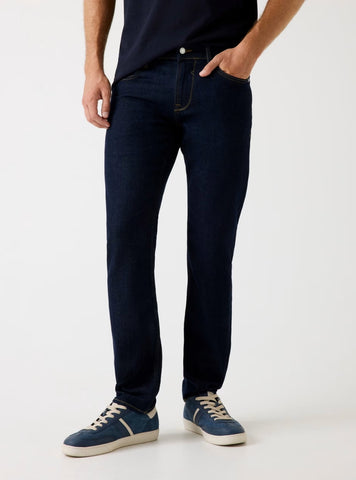 GUESS Mens Finnley Slim Fit Jeans in Dark Wash M5BAS2D0581 Front View