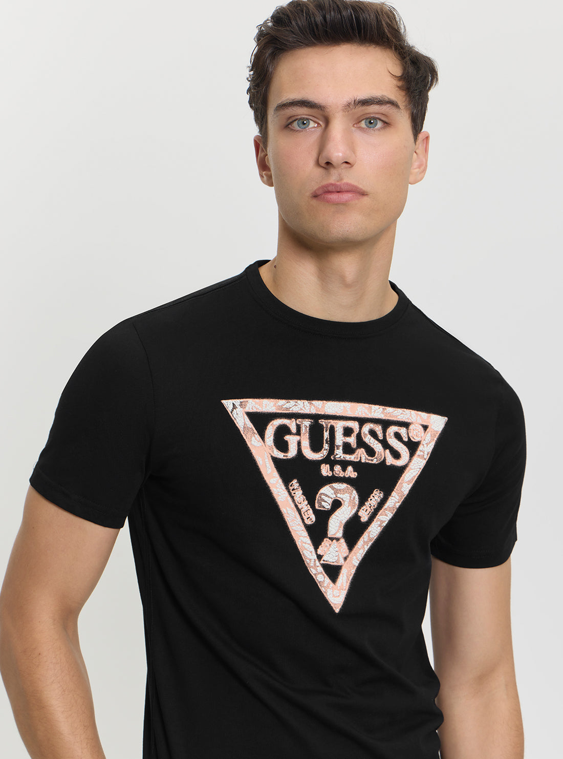 GUESS Mens Black Logo Triangle T-Shirt M5GI06I3Z14 Detail View