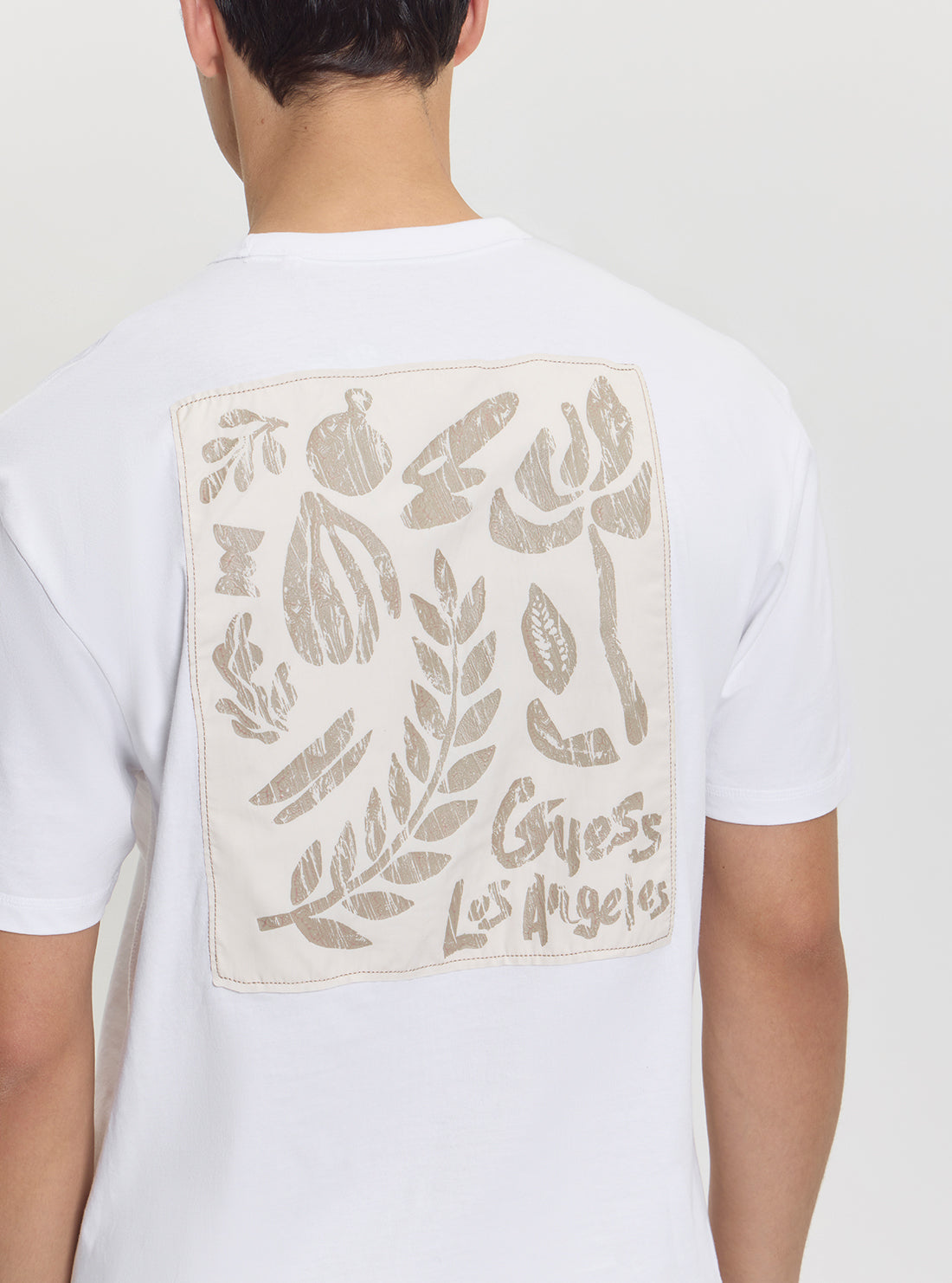 GUESS Mens White Patch at Back T-Shirt M5GI13K8FQ4 Back Detail View