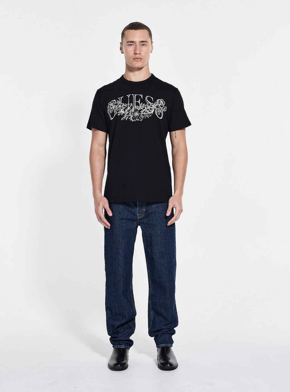 GUESS Mens Black Script Graphic T-Shirt M5GI17K8FQ4 Full View