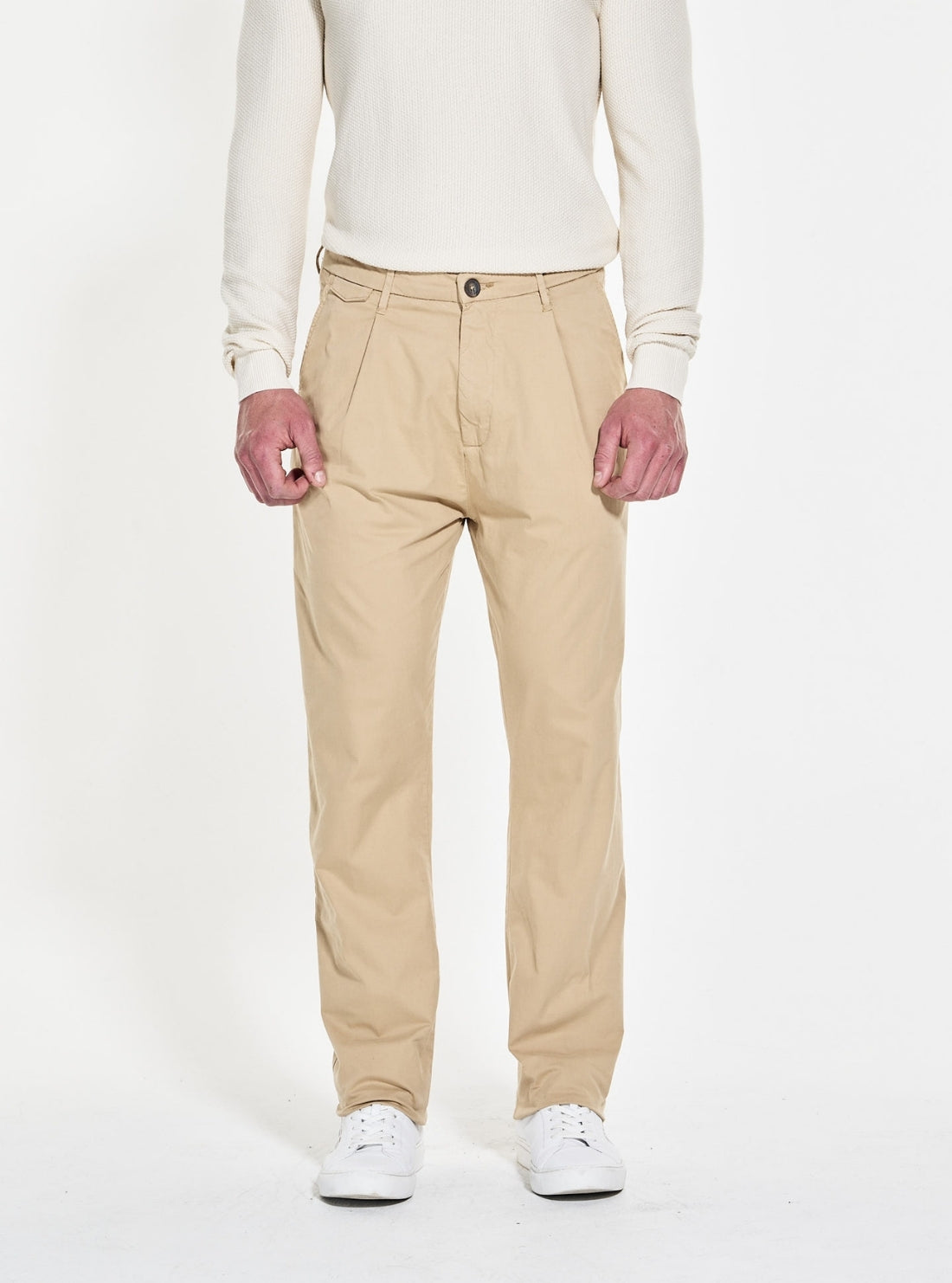GUESS Mens Beige Taylor Chino Pants M5YB76WGEHA Front View