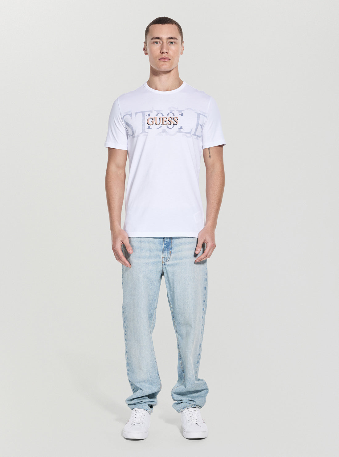 GUESS Mens White Guess Chest Box T-Shirt M5YI14I3Z14 Full View