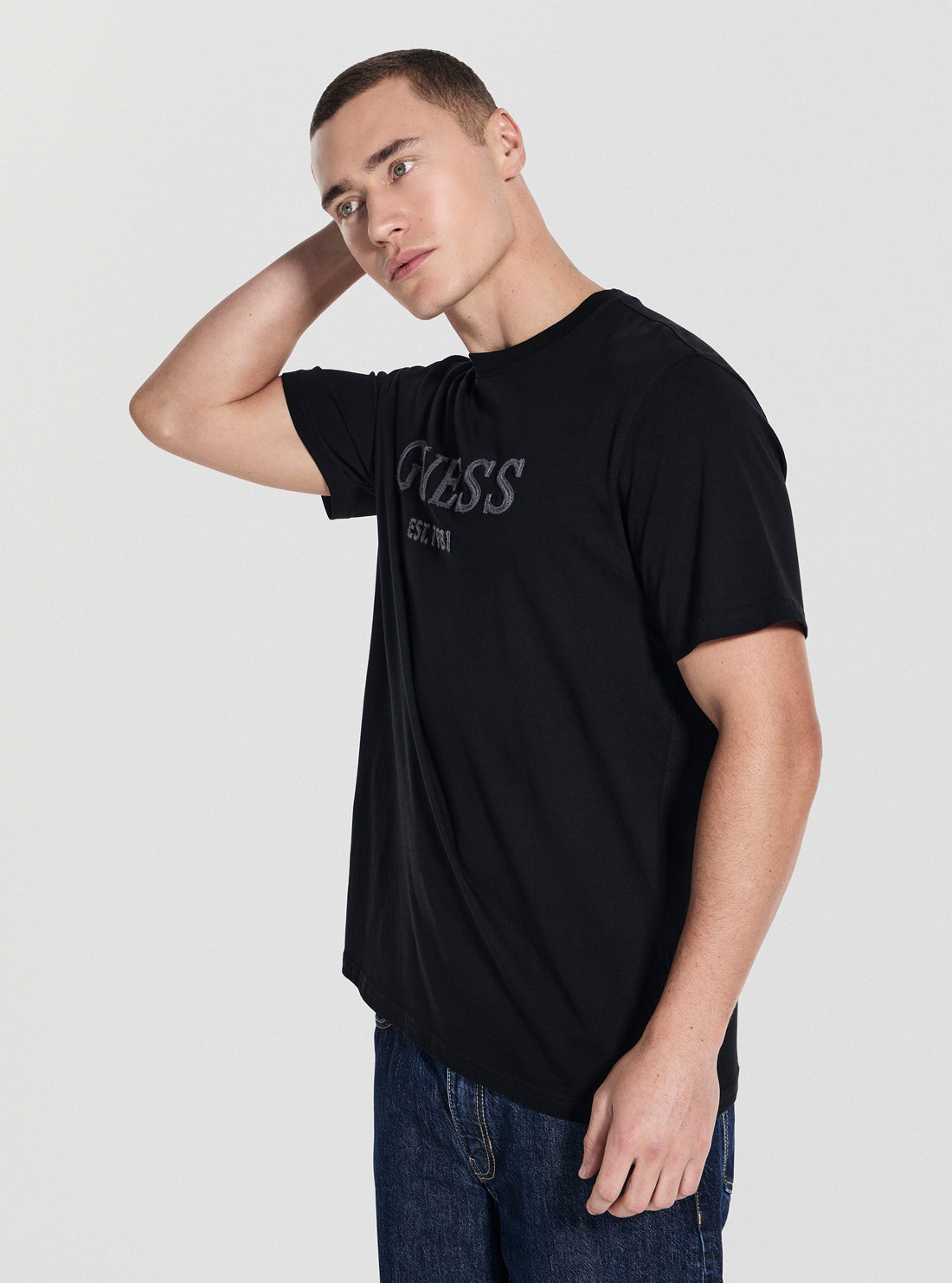 GUESS Mens Black Guess Box Logo T-Shirt M5YI17I3Z14 Front View_2