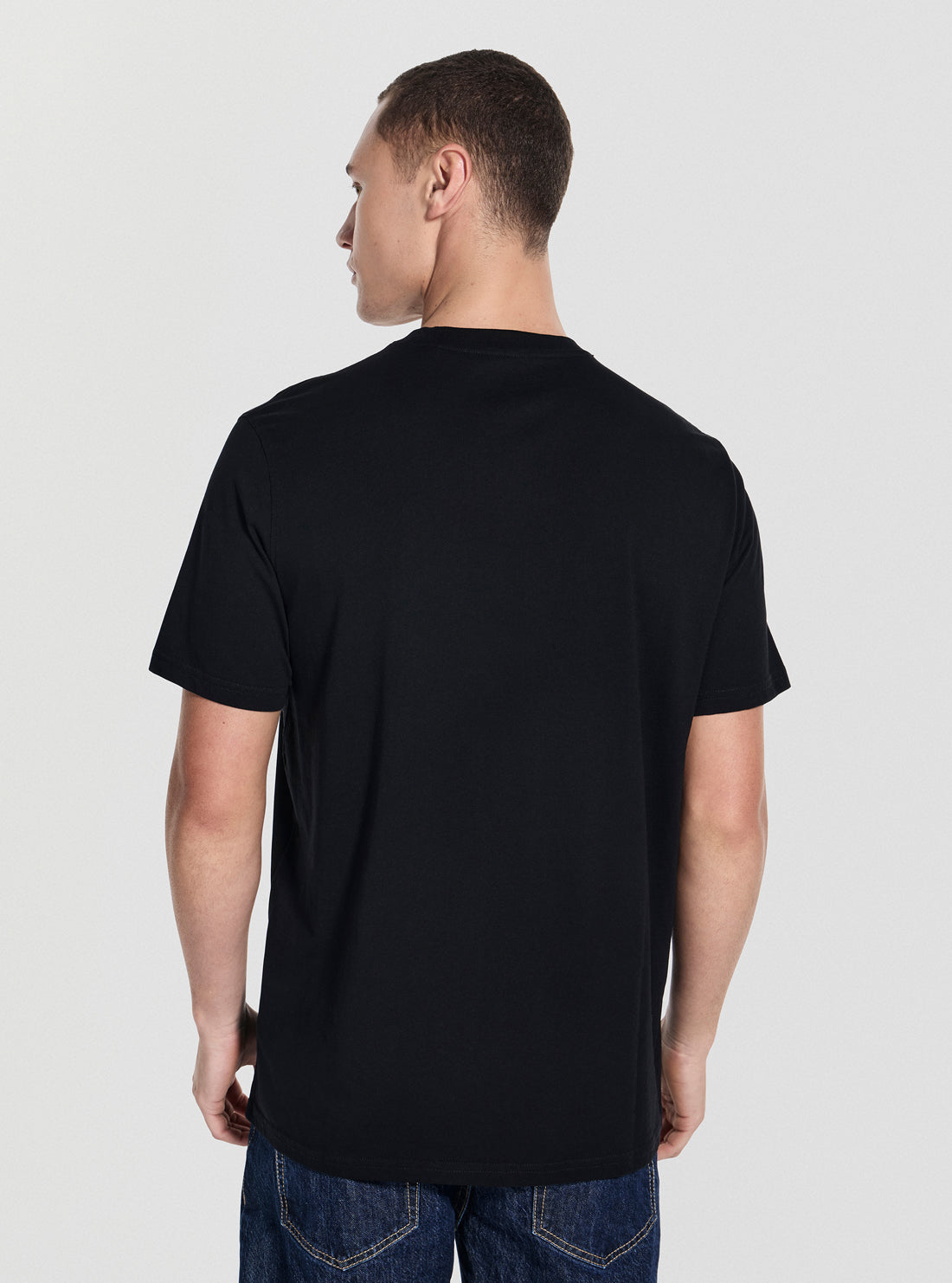 GUESS Mens Black Guess Box Logo T-Shirt M5YI17I3Z14 Back View