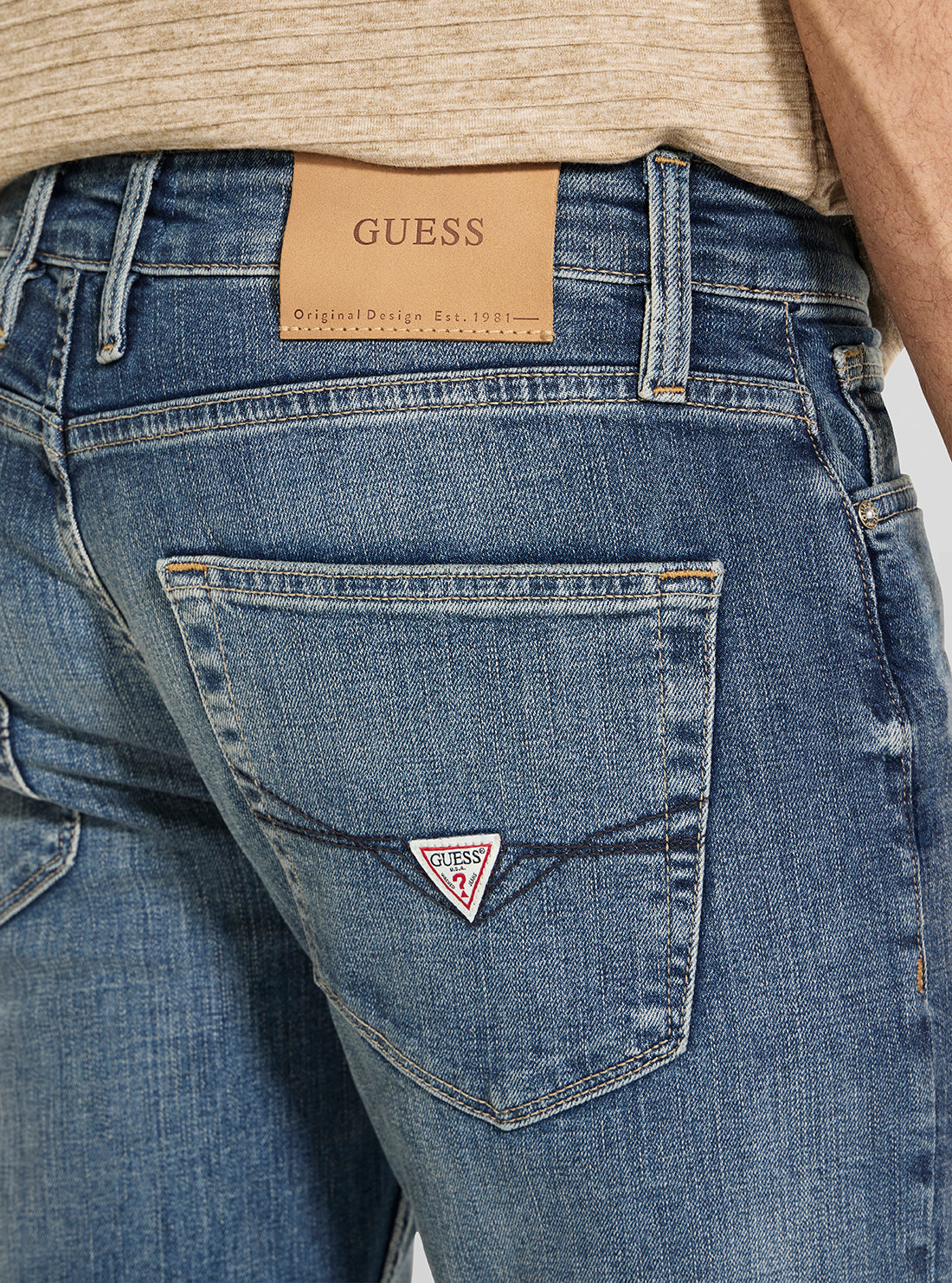 GUESS Mens Mid-Rise Lander Angels Jeans in Medium Wash M6GAN2D0775 Detail View