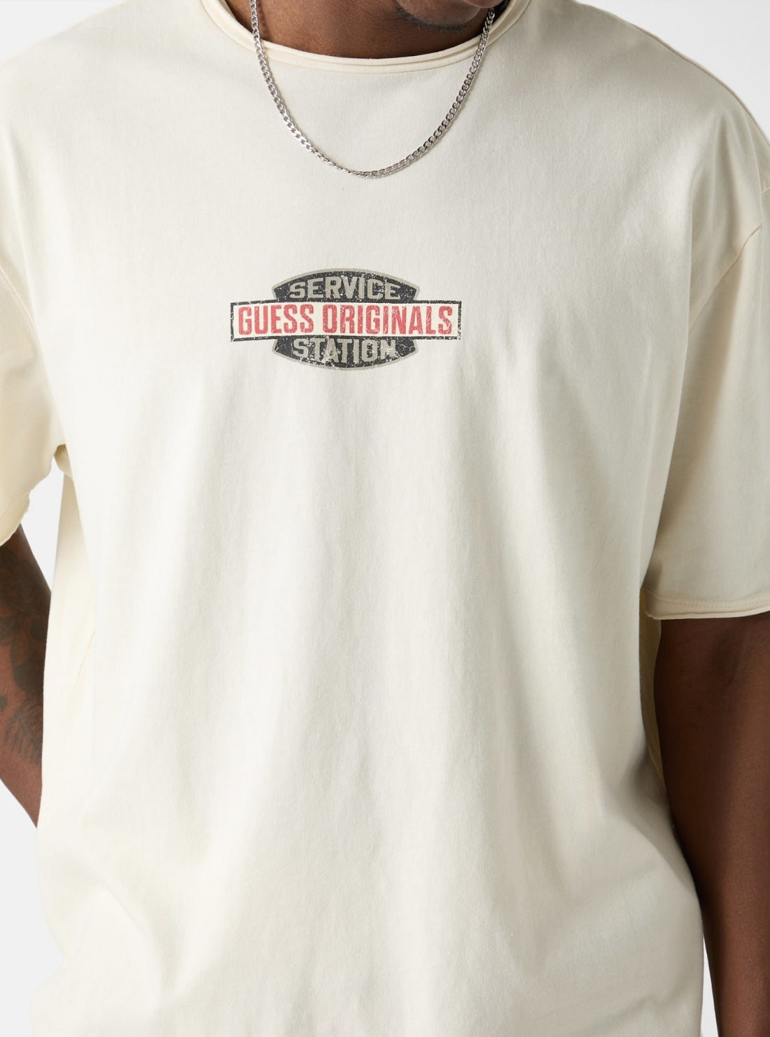 Guess Originals Service Station T-Shirt M6RI57K8FQ4 Detail View