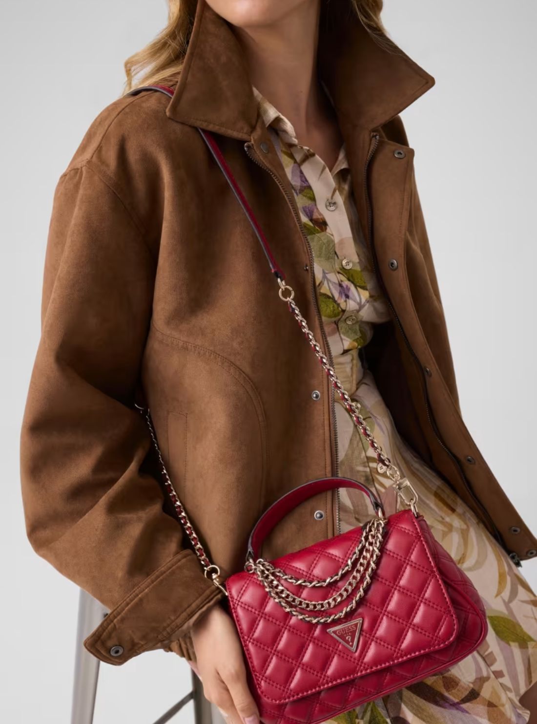 GUESS Womens Red Giully II Top Handle Flap Bag QG967319 Model View2