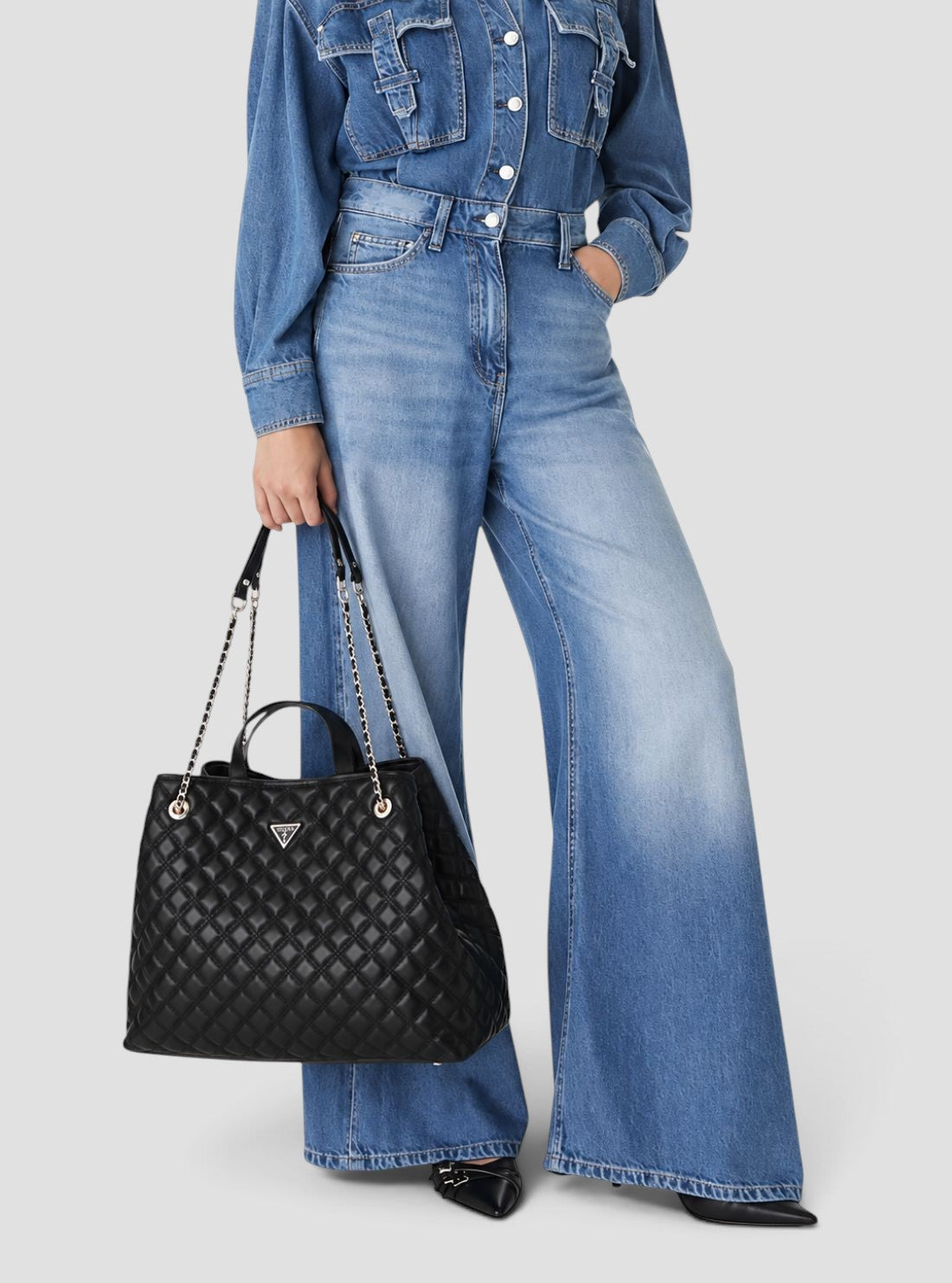 GUESS Womens Black Giully II Large 2-in-1 Tote Bag QG967329 Model View