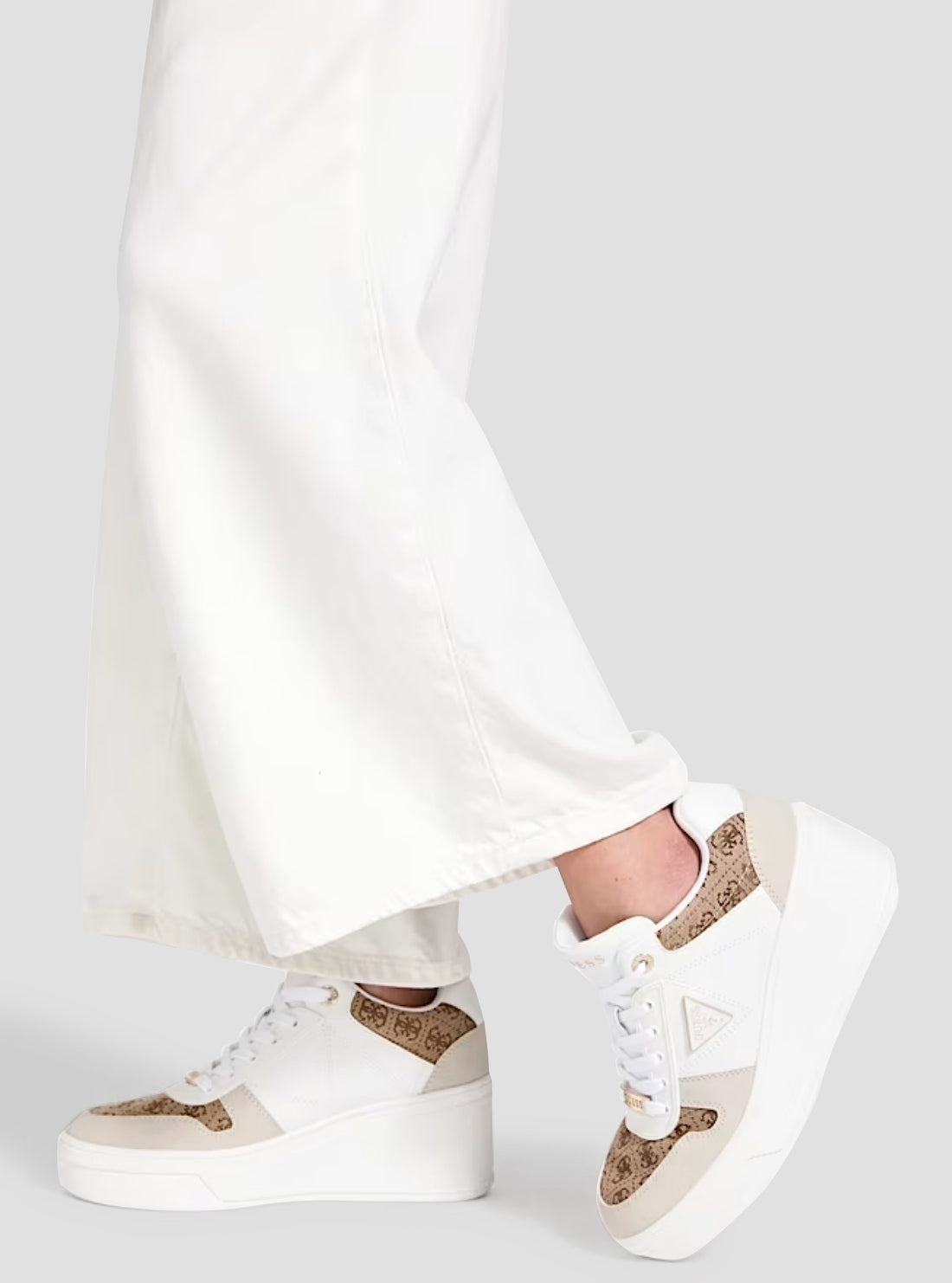 GUESS Womens White Multi Rozinn Wedge Sneakers ROZINN Detail View