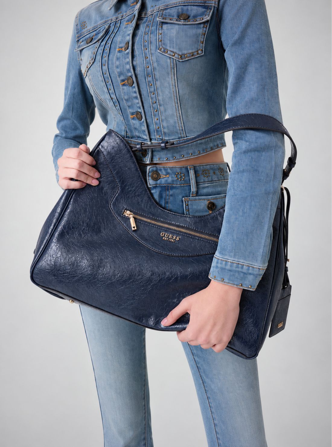 GUESS Womens Midnight Blue Antonia Large Hobo Bag TG218302 Model View1