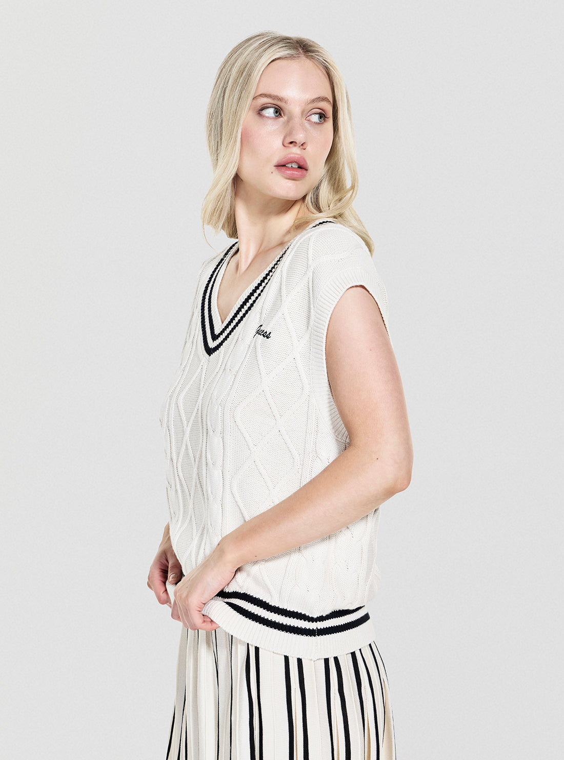 GUESS Womens White Active Sweater Vest V5GR00Z3FB1 Side View