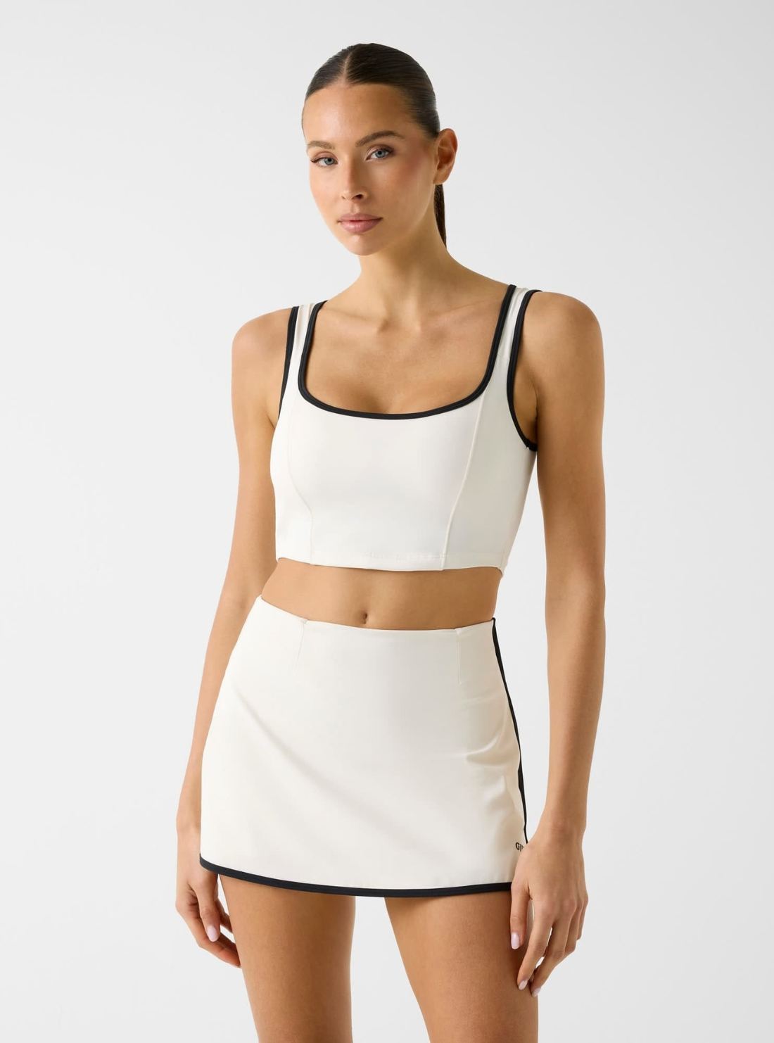 GUESS Womens White Sarah Fix Cropped Top V6GP09K2999 Front View