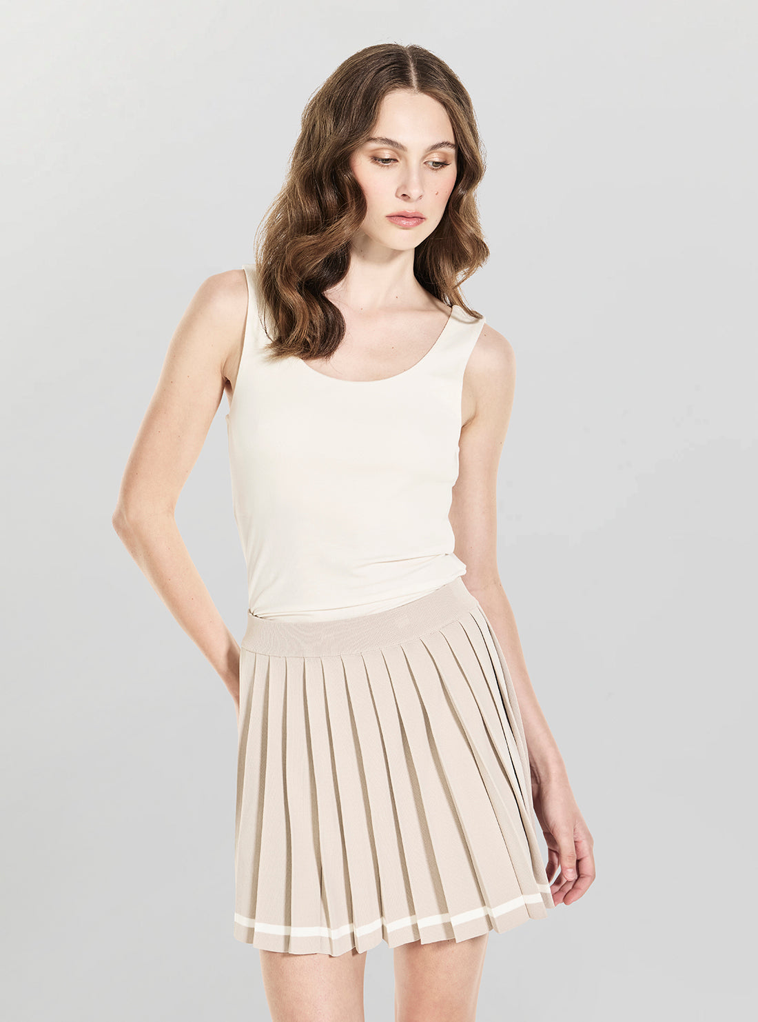GUESS Womens Beige Meissa Pleated Active Skirt V6YR02Z0944 Front View