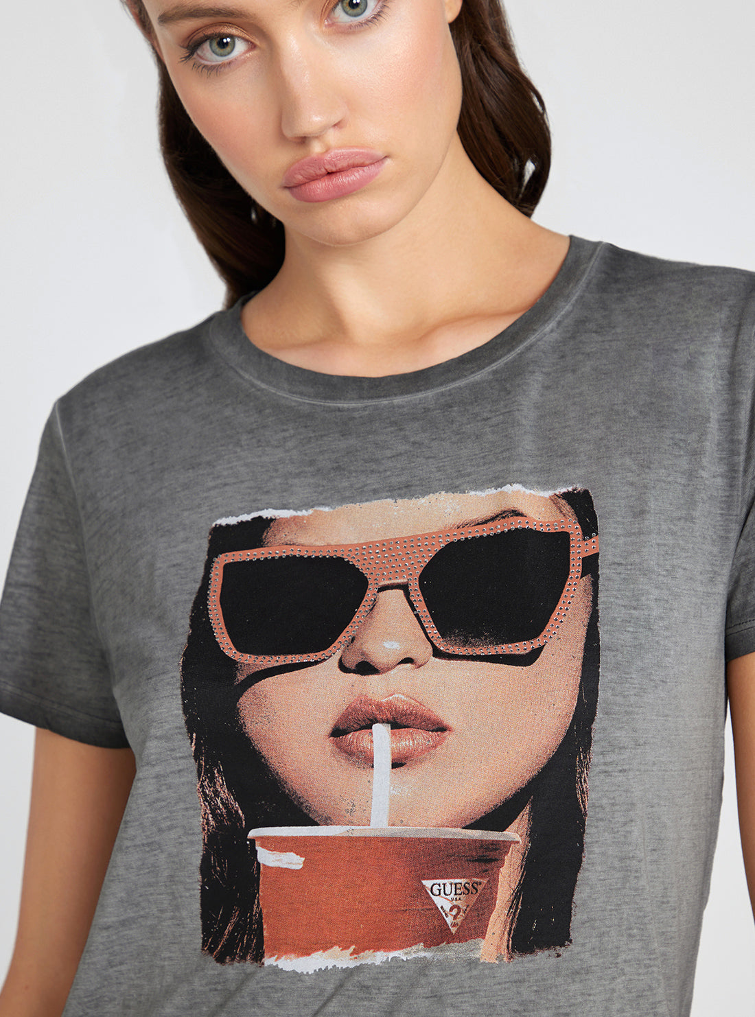 Grey Summer Girl Graphic T-Shirt | GUESS Women's Apparel | detail view