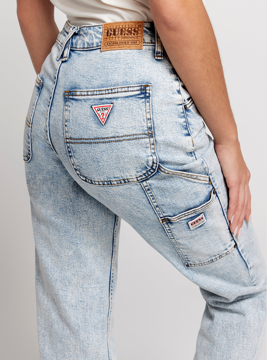 GUESS Originals Kit Mid-Rise Carpenter Denim Jeans in Jackie Acid Wash