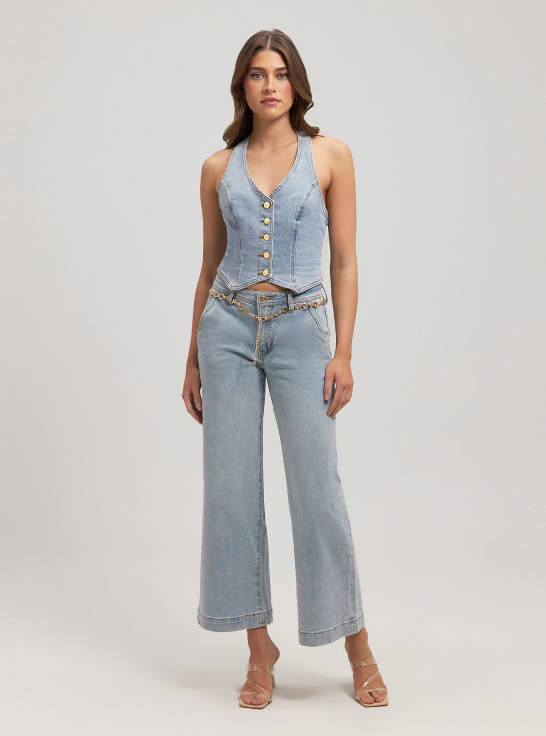 Mid-Rise Zoya Wide Leg Jeans In Light Wash