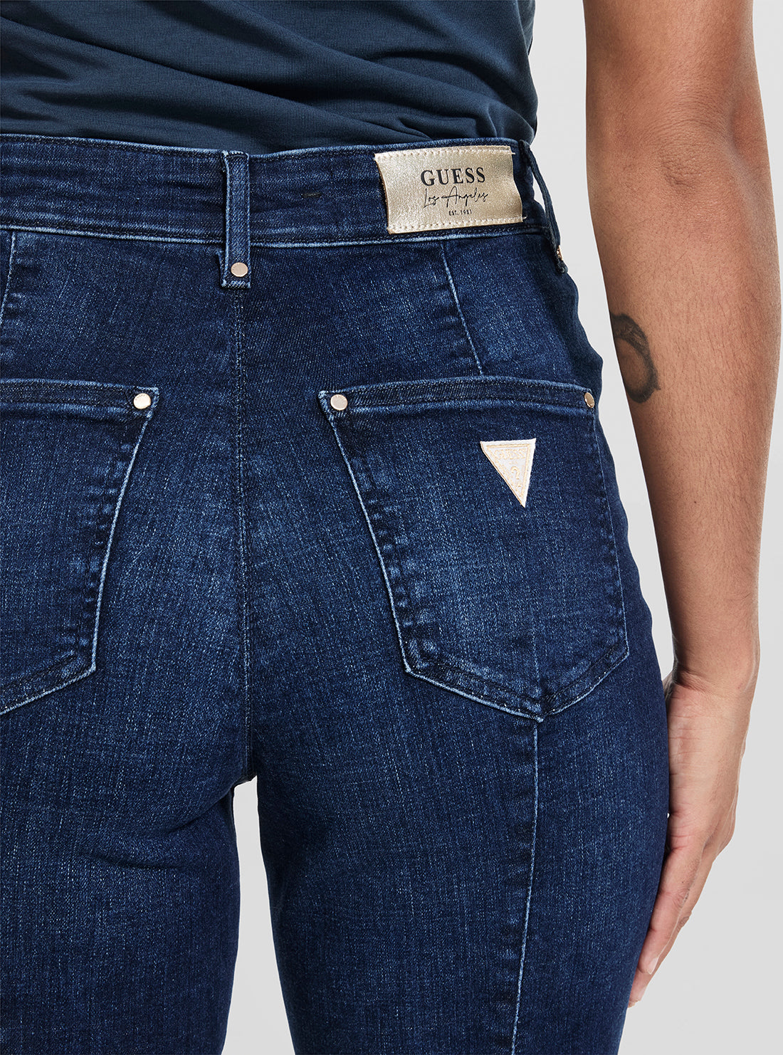 GUESS Womens Blue High-Rise New Faye Pant W5BA0PD0791 Back Detail View