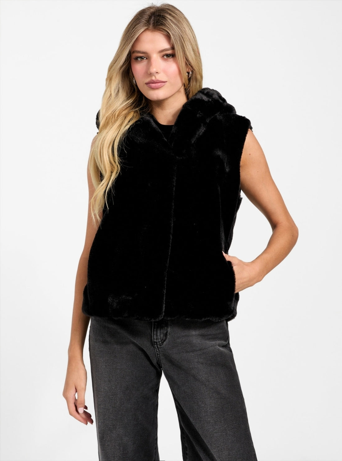 GUESS Womens Black Sophy Hooded Faux-Fur Vest W5BL99WDCH0 Front View_2