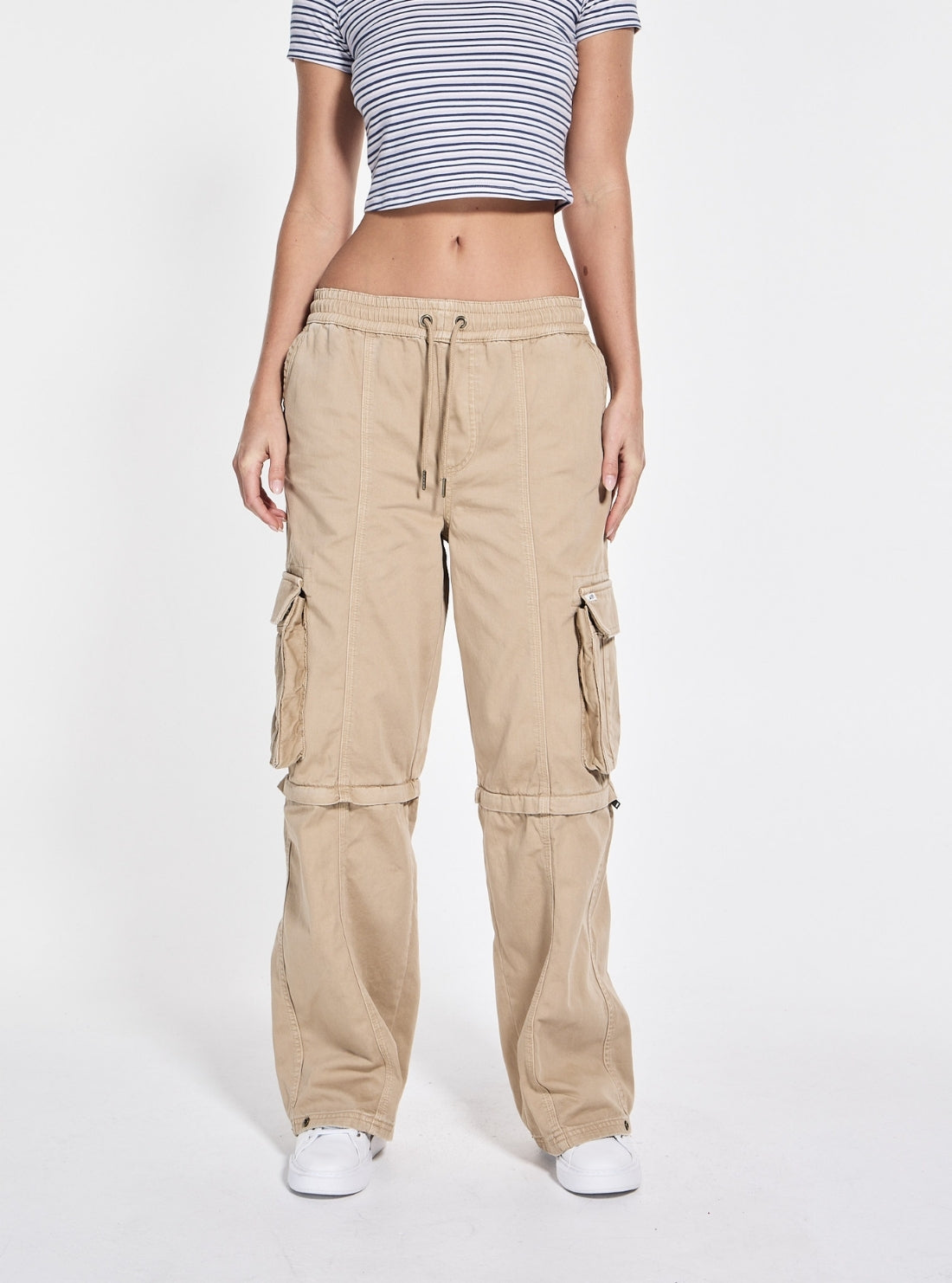Guess Originals Brown Baggy Wide Leg Cargo Pant W5GA2IWGCVA Front View
