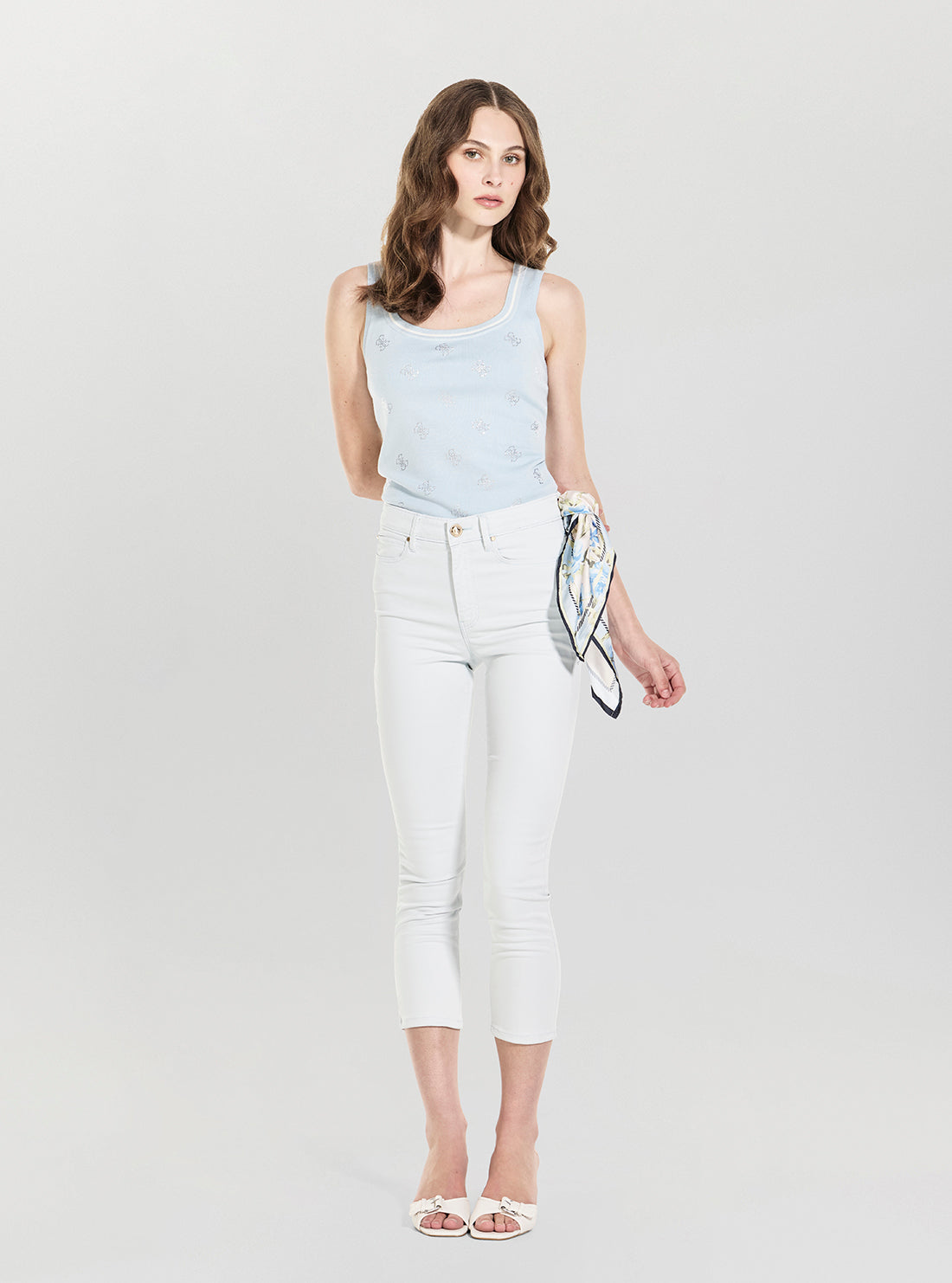 GUESS Womens Sky High Mid-Rise 1981 Capri Jeans W5GA91W93CM Full View