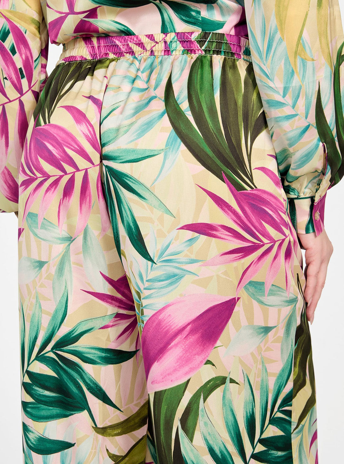 GUESS Womens Multi Ines Wide Leg Pants W5GB11WH9C2 Detail View_2