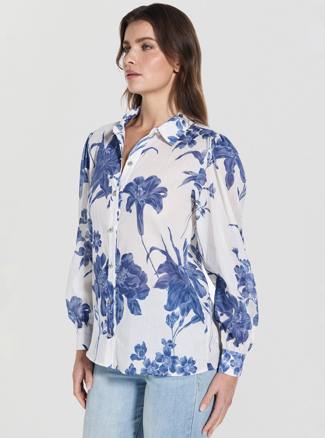 GUESS Womens Blue Floral Clara Button-Up Top W5GH85WH6C0 Front Side View