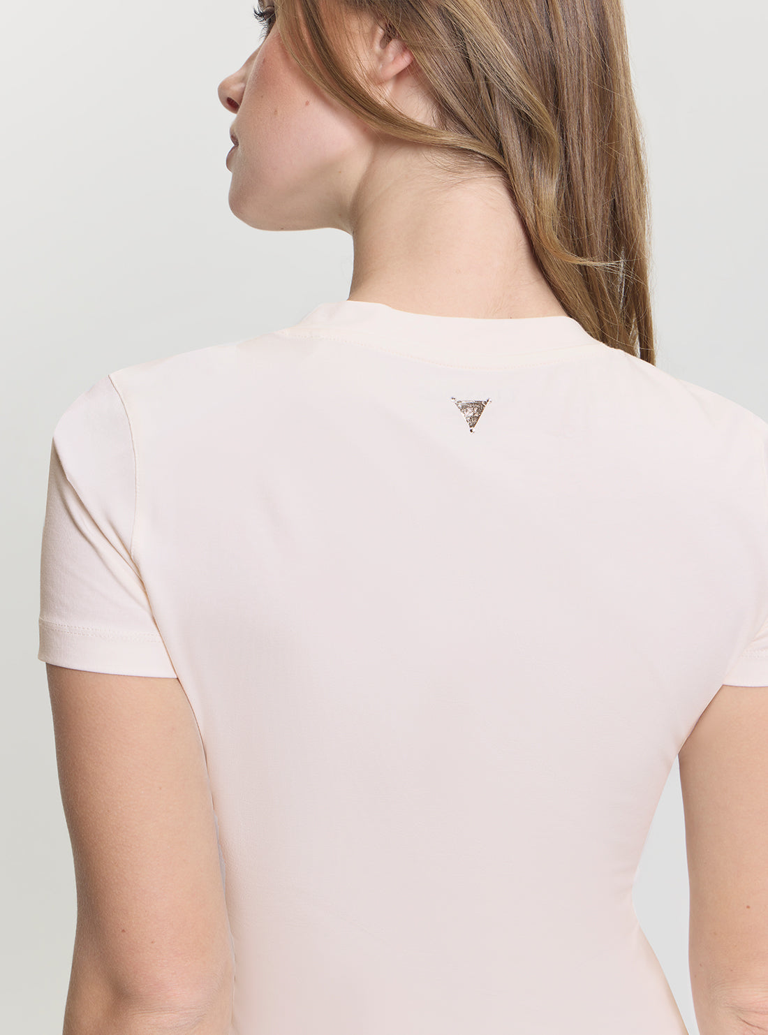 GUESS Womens White Triangle Logo Beads T-Shirt W5GI10J1314 Back View