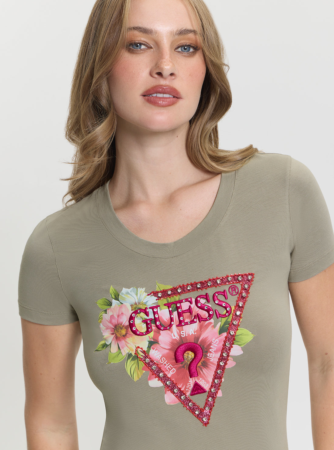 GUESS Womens Green Triangle Logo Beads T-Shirt W5GI10J1314 Detail View