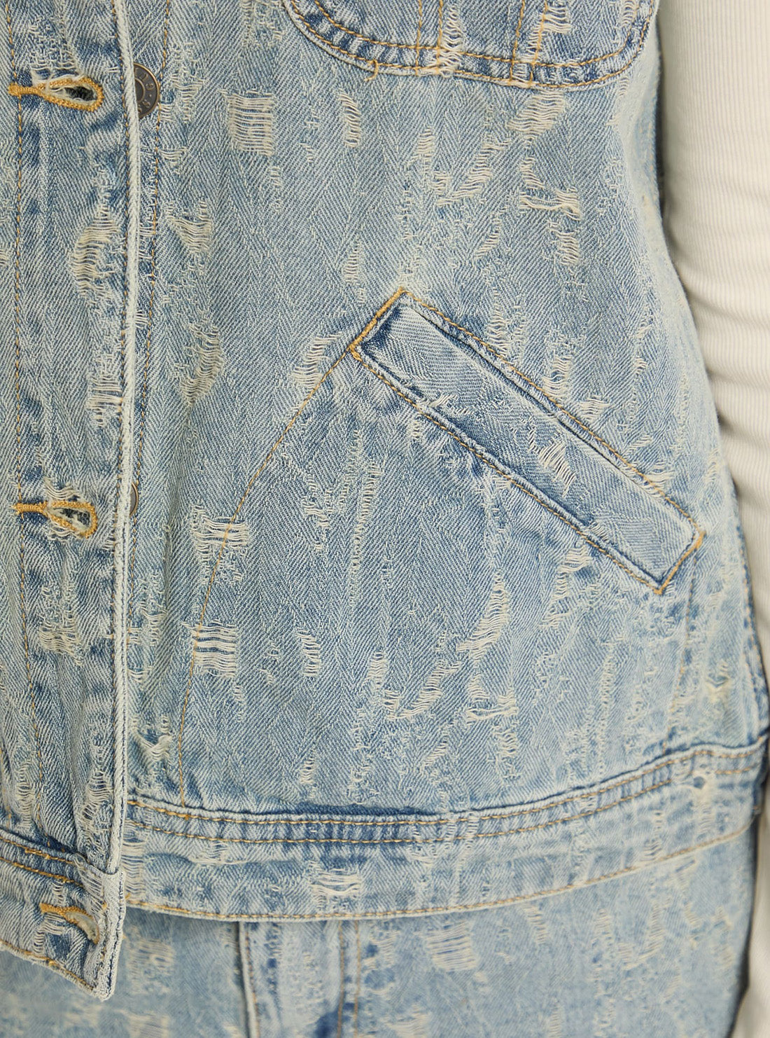 Guess Original Blue Denim Trucker Vest W5GN82D5OTA Detail View_2