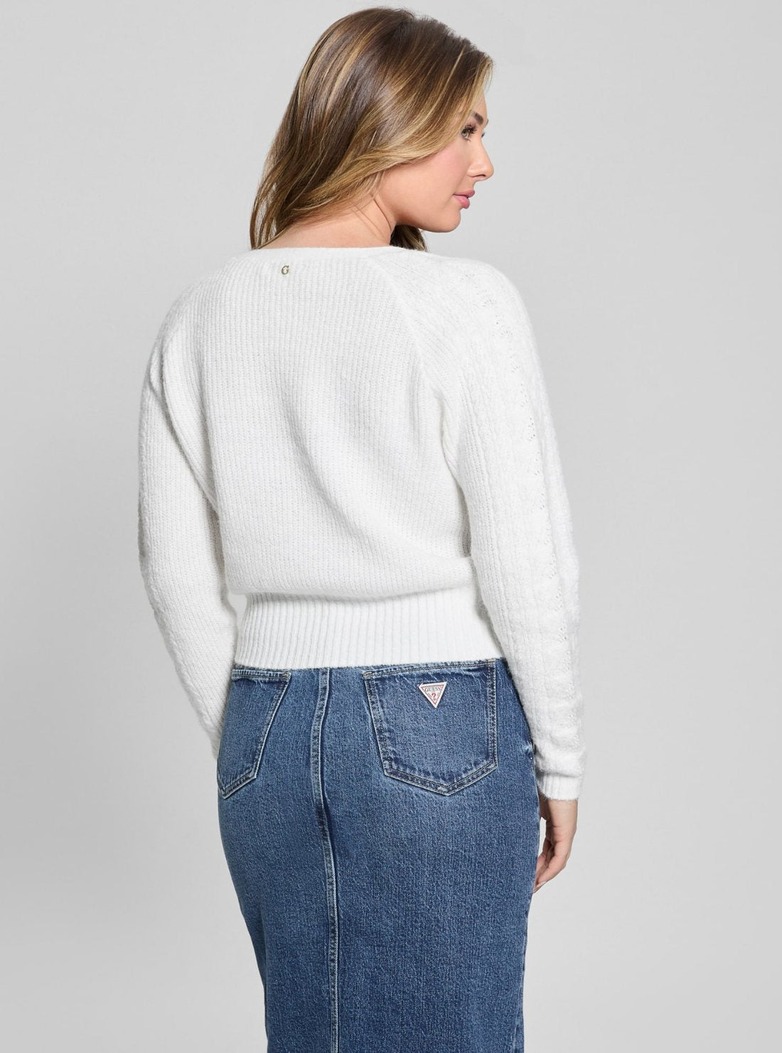 GUESS Womens White Surplice Cable Kellie Sweater W5GR29Z3LG0 Back View