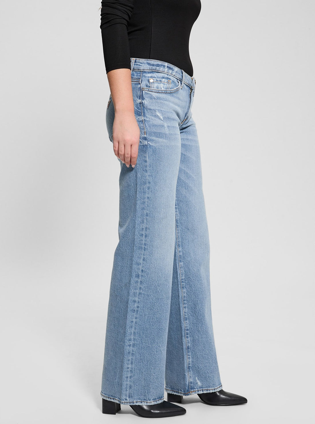 Blue Low Rise Slouchy Denim Jeans in Mid Wash