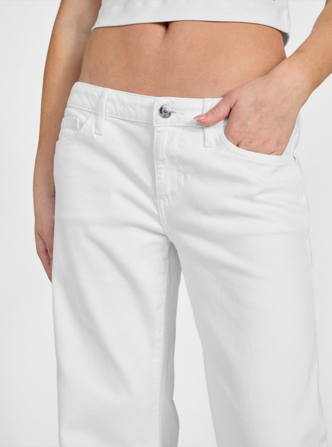 GUESS Womens White Low Rise Slouchy Jeans W5YA1DD4T50 Detail View