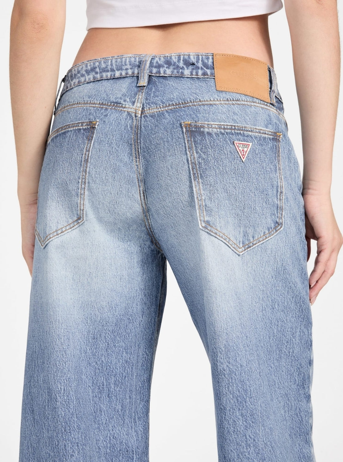 パンツ 00s Guess low rise jeans Eco Low Rise Baggy Jeans in Light Wash | GUESS