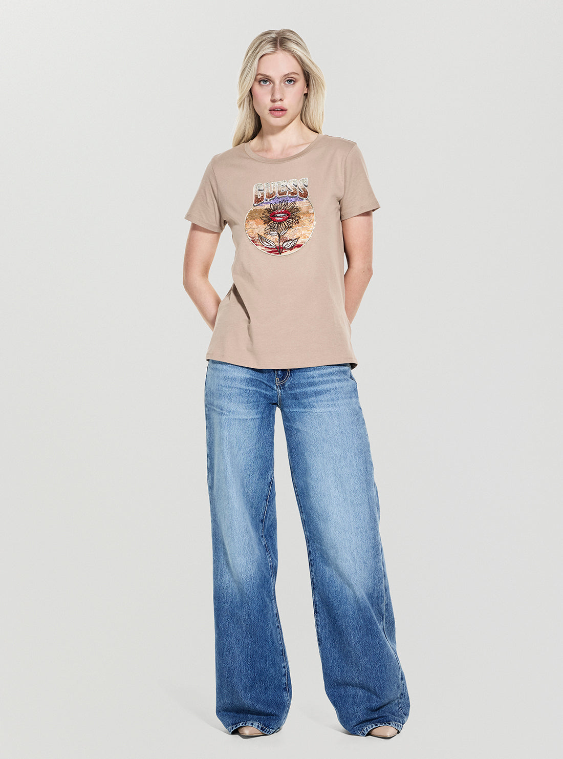 GUESS Womens Eco Brown Desert Flower Easy T-Shirt W5YI32K9RM1 Full View