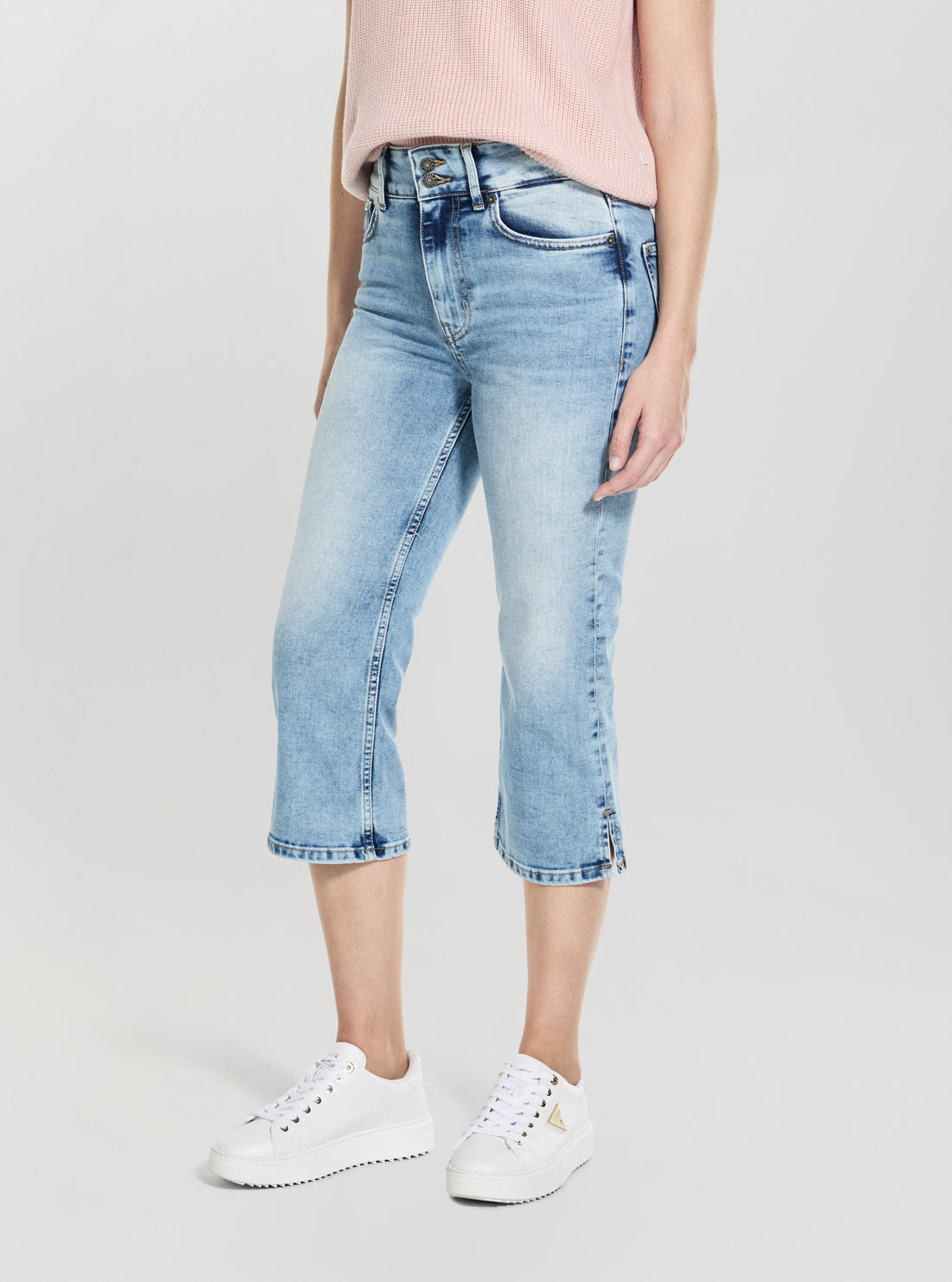 Guess Jeans High-Rise Capri Jeans in Light Wash W6GA2GD6329 Side View